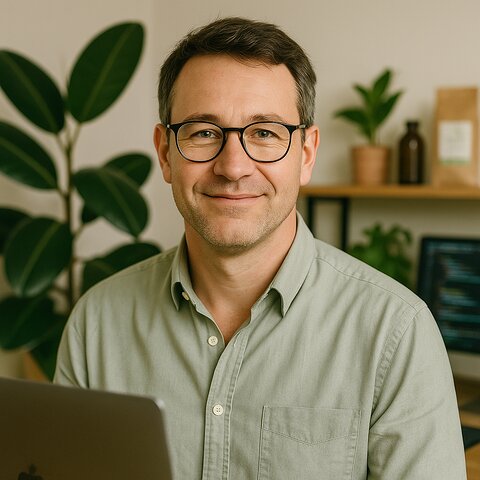 Portrait du responsable IT d’un commerce de produits naturels — témoignage client SIXOFT